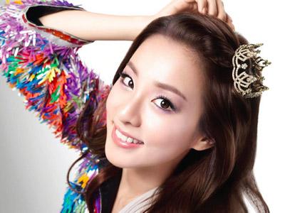 Dara 2NE1 Promosikan Bulgogi di Kafetaria YG Entertainment